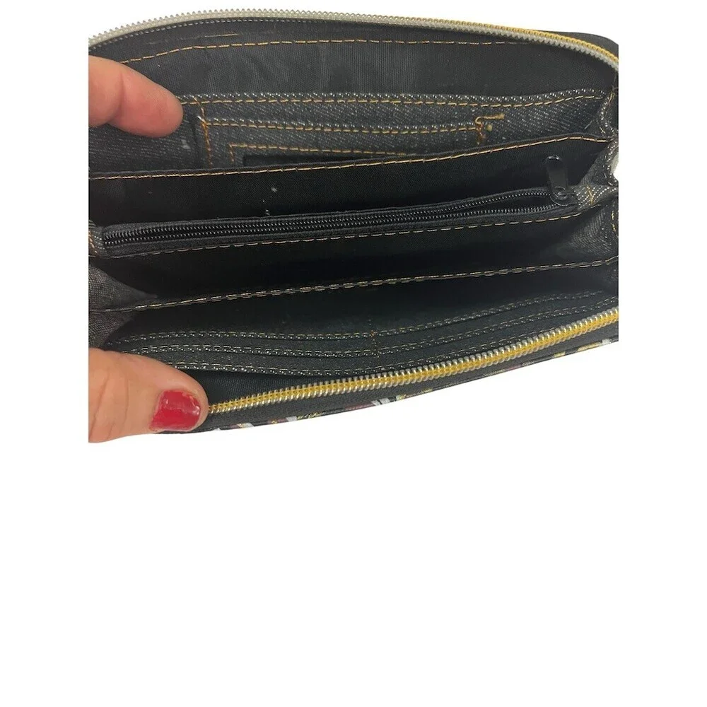 Women's Zip-Around Wallet Clutch Pin-Up Cartoon Black Purple